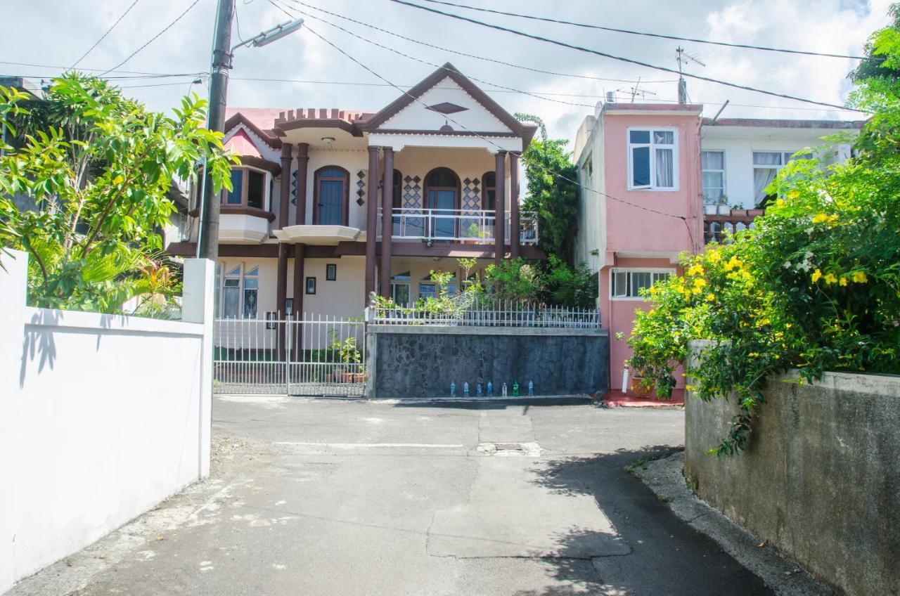La Caverna House 舍曼格勒涅 外观 照片