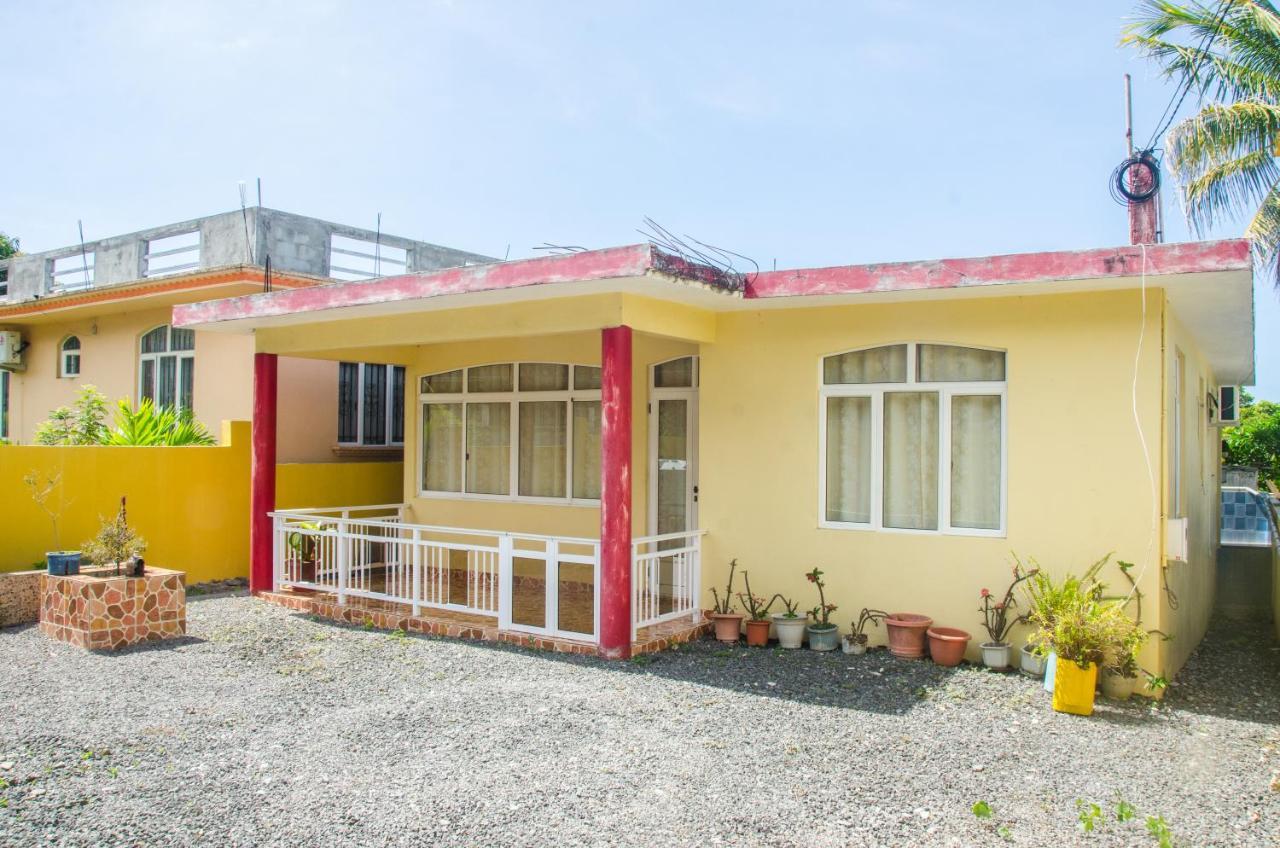 La Caverna House 舍曼格勒涅 外观 照片