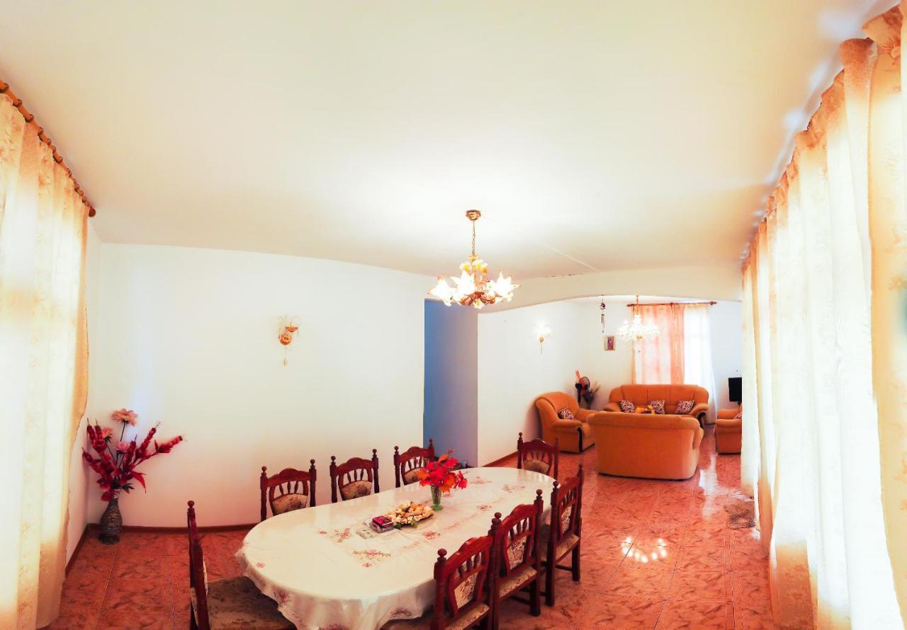 La Caverna House 舍曼格勒涅 外观 照片