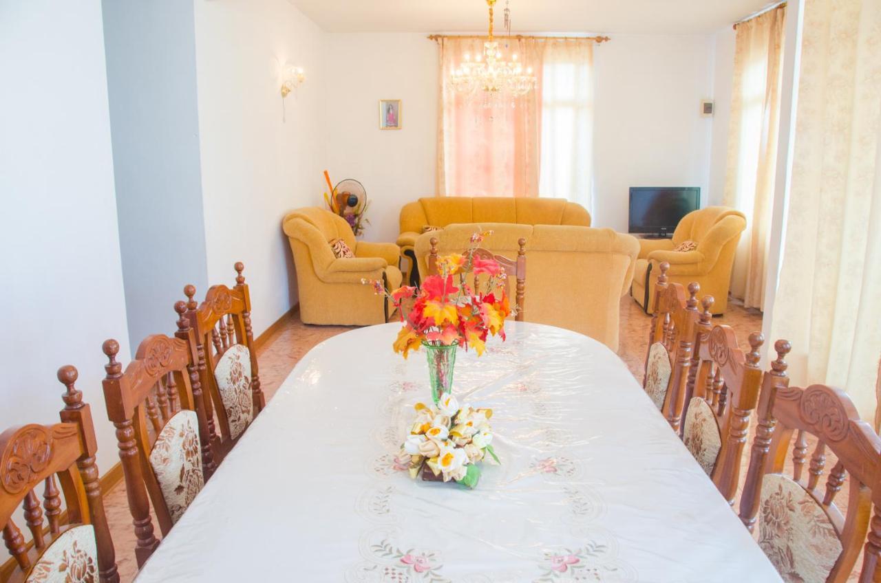 La Caverna House 舍曼格勒涅 外观 照片