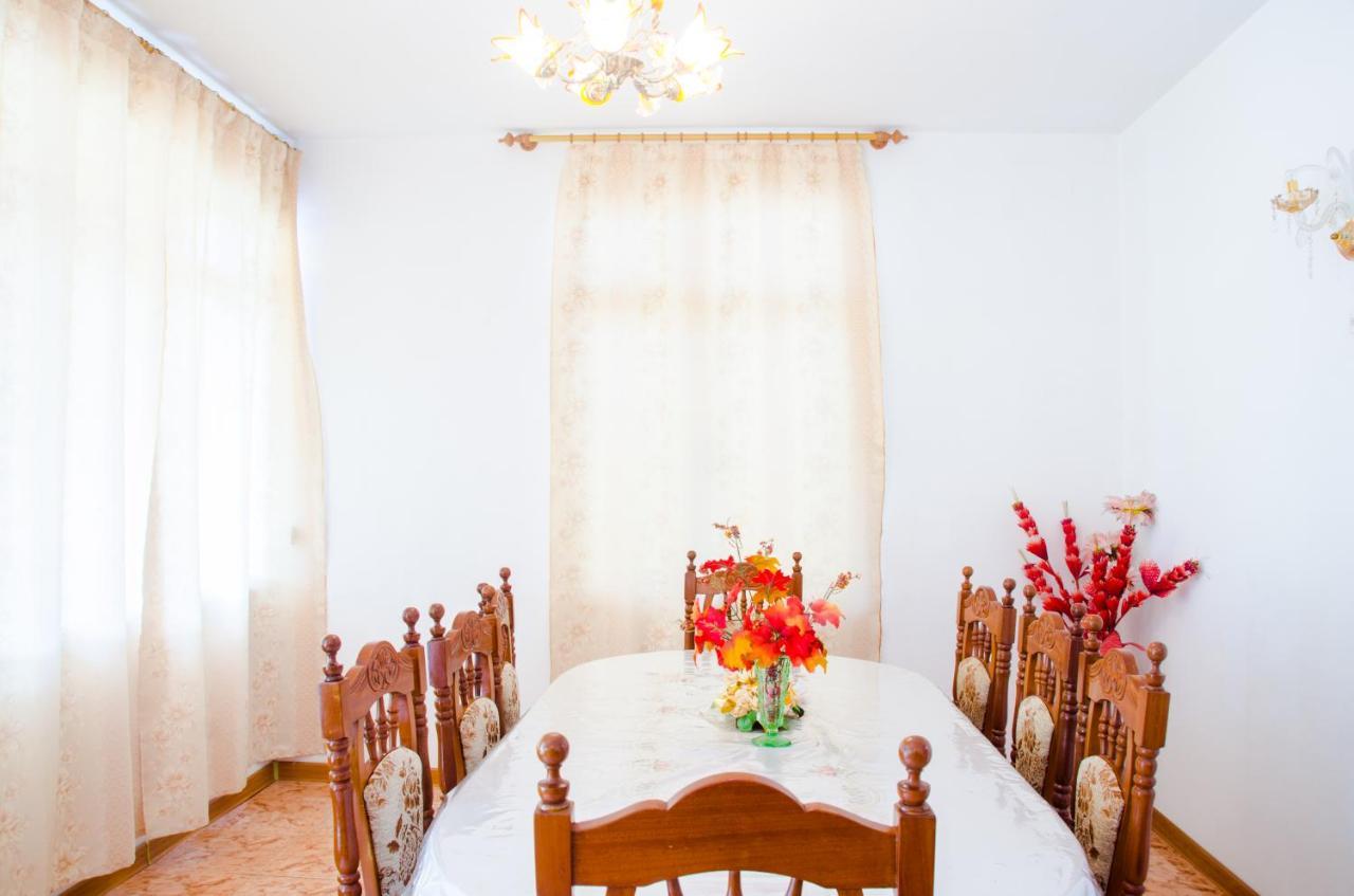 La Caverna House 舍曼格勒涅 外观 照片
